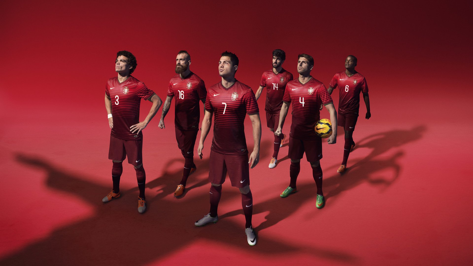 _极地冰原跑:感受极寒中的坚韧与速度_,极地冰原路线图高清