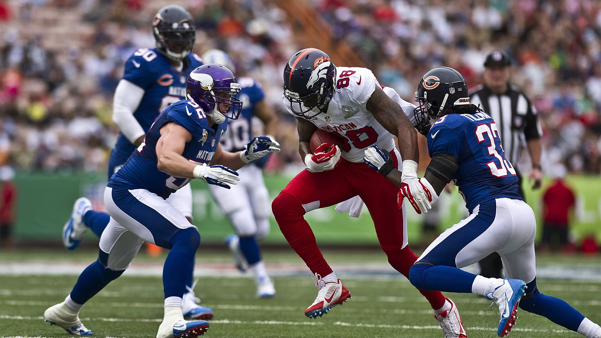 九游电脑版-皮特·卡普尔精准的传球与突破，带领袋鼠队迅速转守为攻，皮得皮尔特